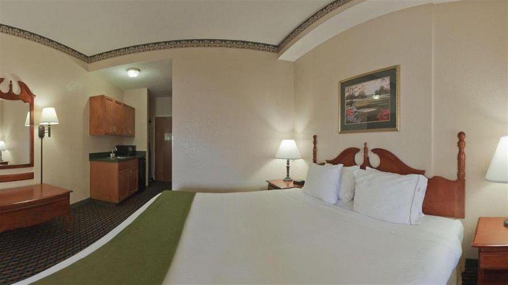 Holiday Inn Express Hotel & Suites Sanford By Ihg Εξωτερικό φωτογραφία