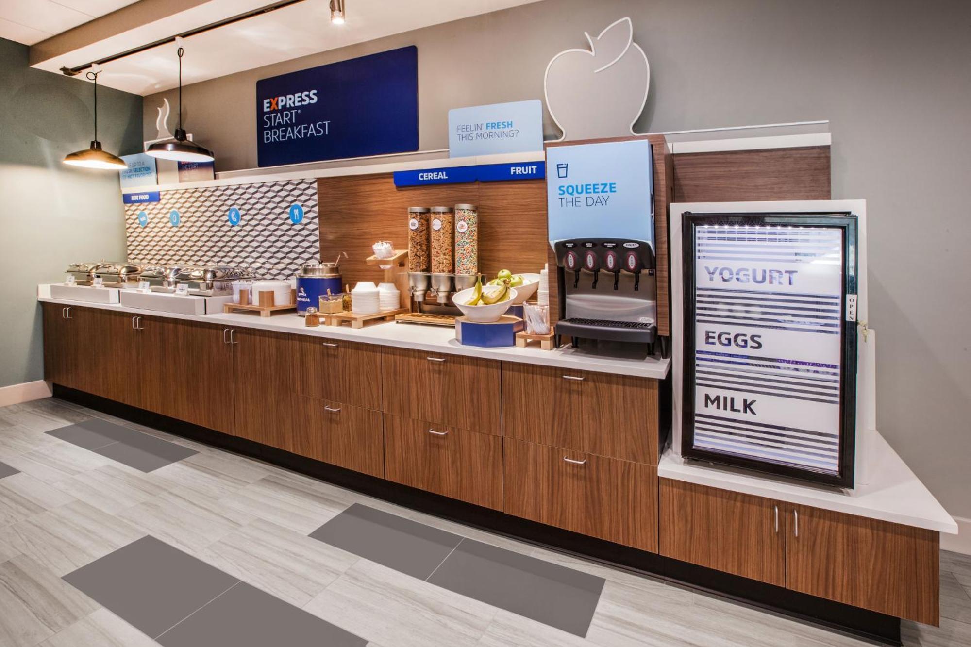 Holiday Inn Express Hotel & Suites Sanford By Ihg Εξωτερικό φωτογραφία