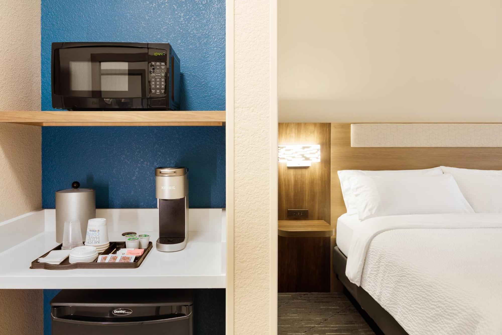 Holiday Inn Express Hotel & Suites Sanford By Ihg Εξωτερικό φωτογραφία