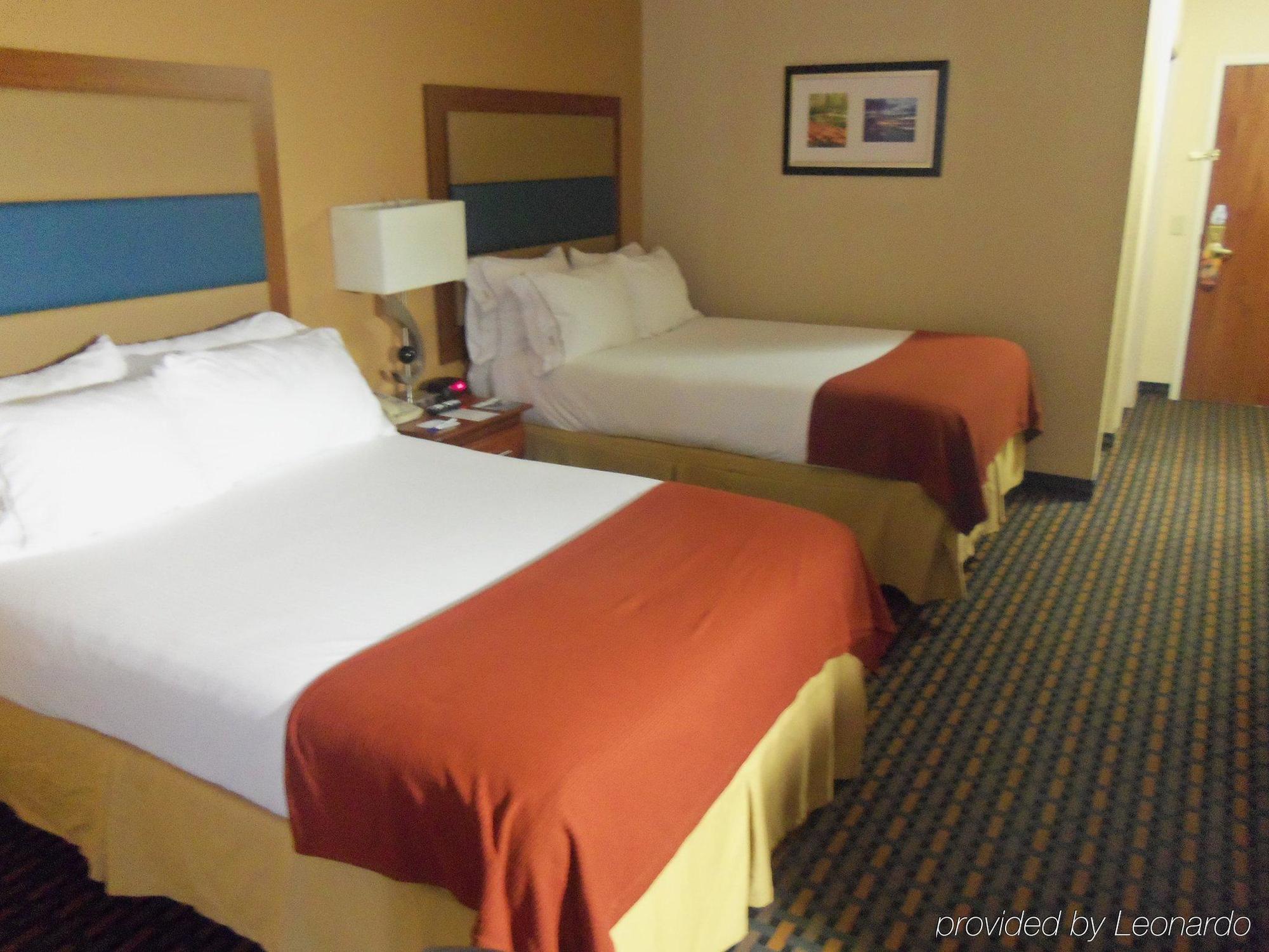 Holiday Inn Express Hotel & Suites Sanford By Ihg Εξωτερικό φωτογραφία