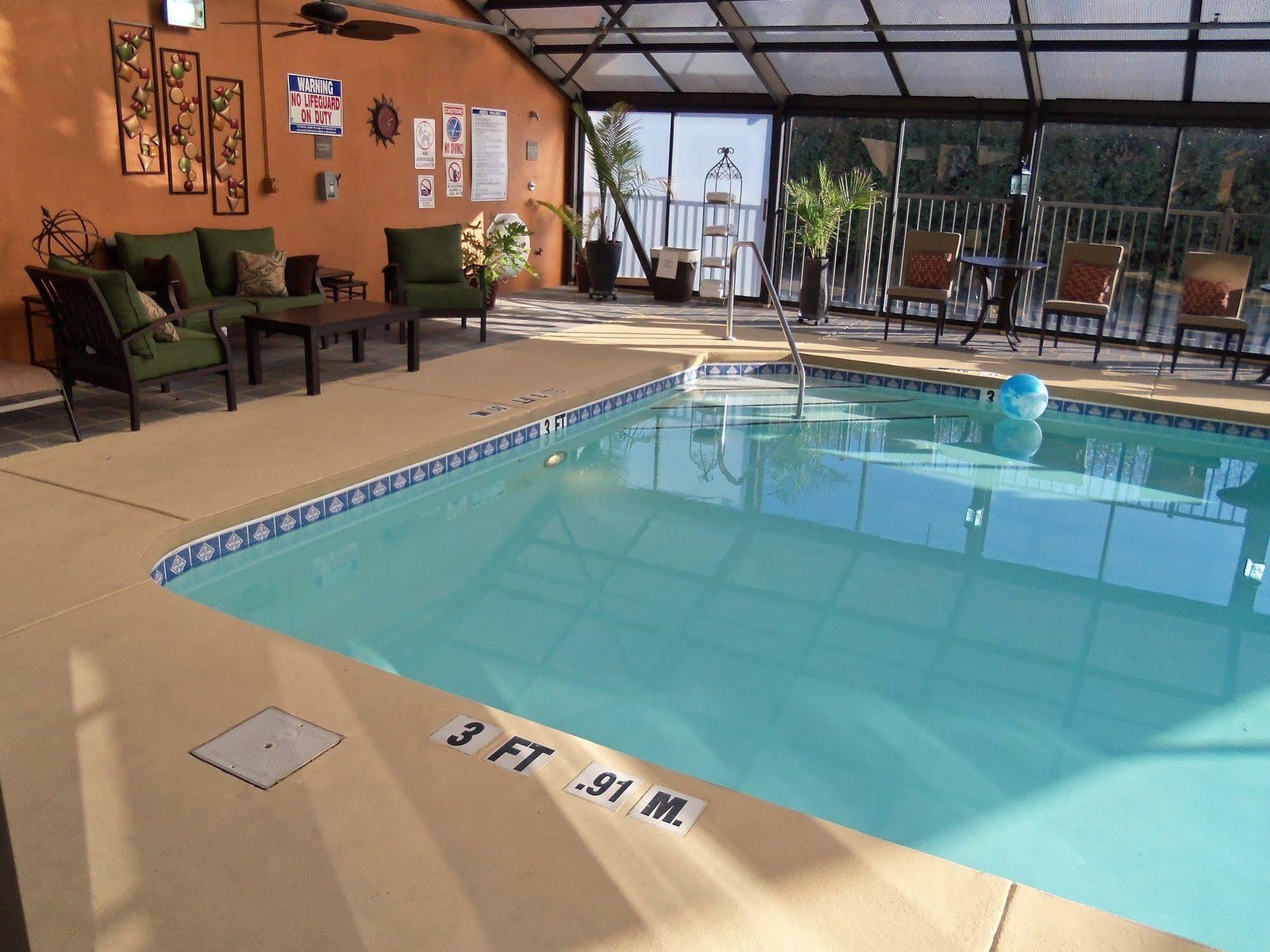 Holiday Inn Express Hotel & Suites Sanford By Ihg Εξωτερικό φωτογραφία